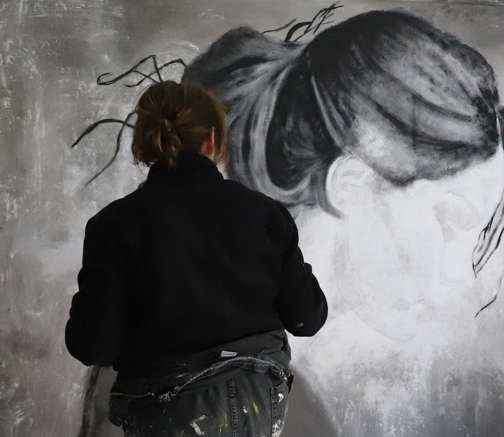 €495,00 schilderij Schilderij Wandkleed Portret Vrouw "Within me"